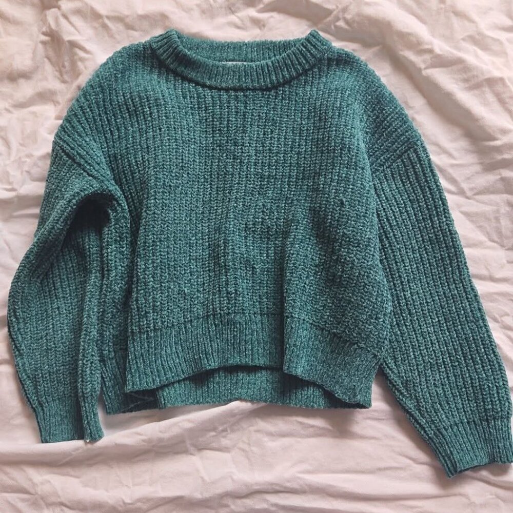 Girls green sweater size xs